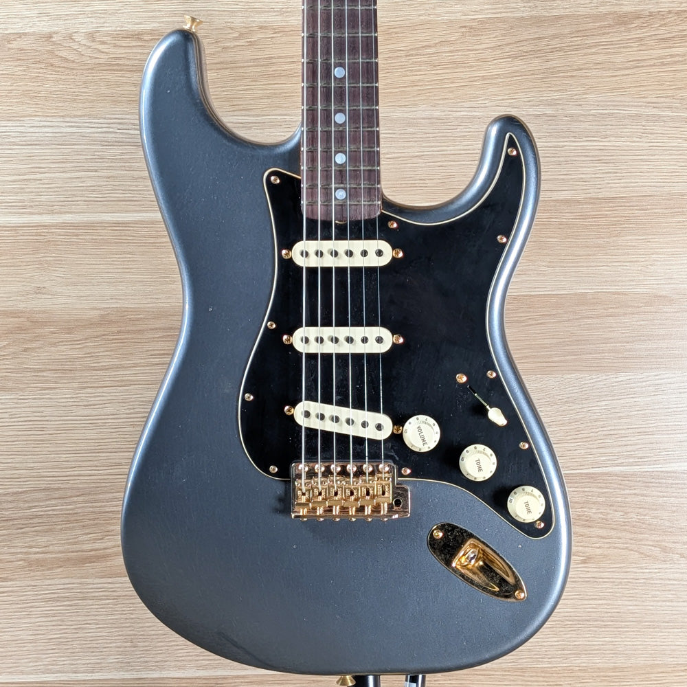 1965 Dual Mag Stratocaster Journeyman Relic (Faded Aged Charcoal Frost Metallic) ; Fender Custom Shop Limited Edition 1965 Dual Mag Stratocaster Journeyman Relic (Faded Aged Charcoal Frost Metallic) ; Fender Custom Shop Limited Edition 1965 Dual Mag Stratocaster Journeyman Relic (Faded Aged Charcoal Frost Metallic) ; Fender Custom Shop Limited Edition 1965 Dual Mag Stratocaster Journeyman Relic (Faded Aged Charcoal Frost Metallic)