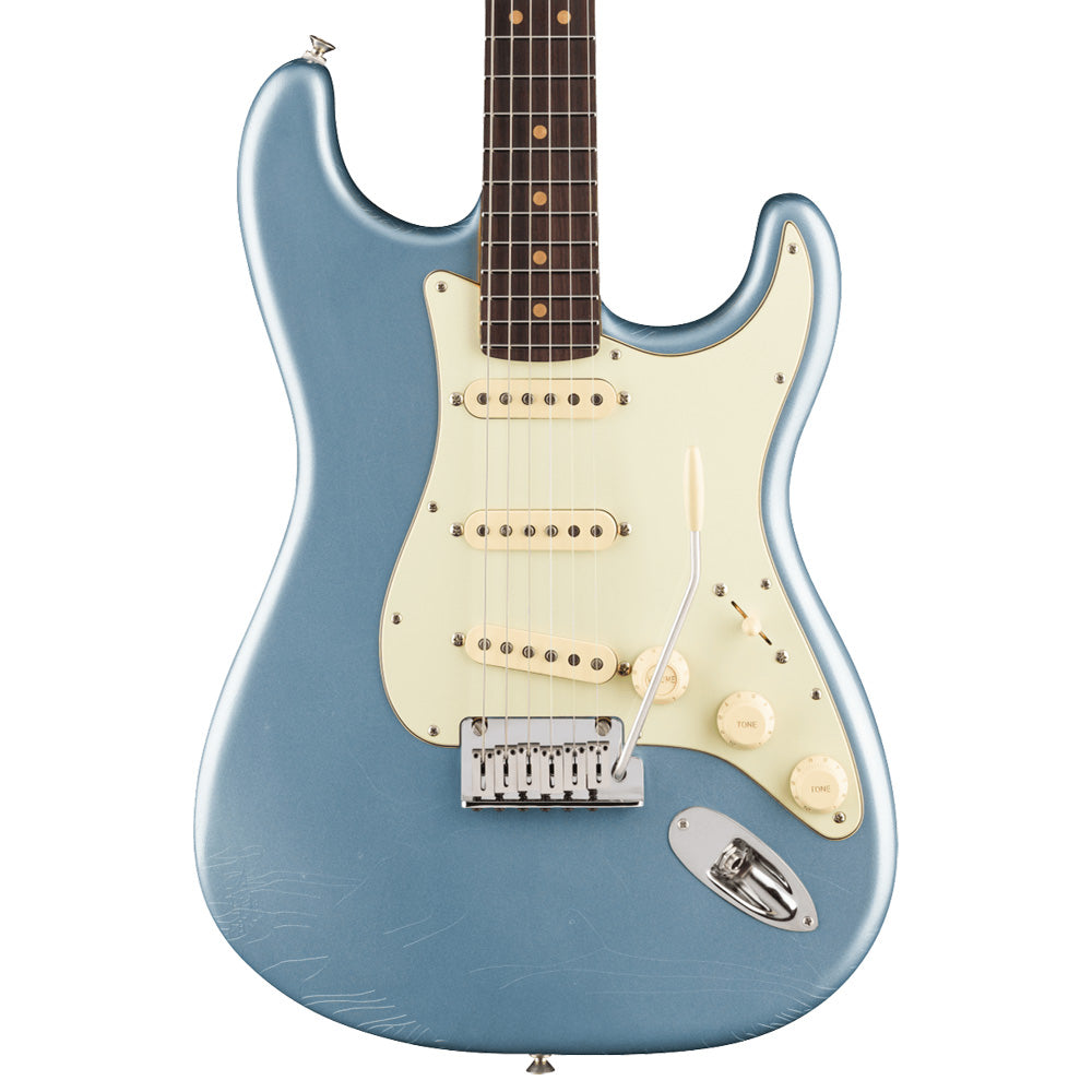 Fender American Ultra Luxe Vintage '60s Stratocaster Ice Blue Metallic Close view ; Fender American Ultra Luxe Vintage '60s Stratocaster Ice Blue Metallic Full view ; Fender American Ultra Luxe Vintage '60s Stratocaster Ice Blue Metallic Back view