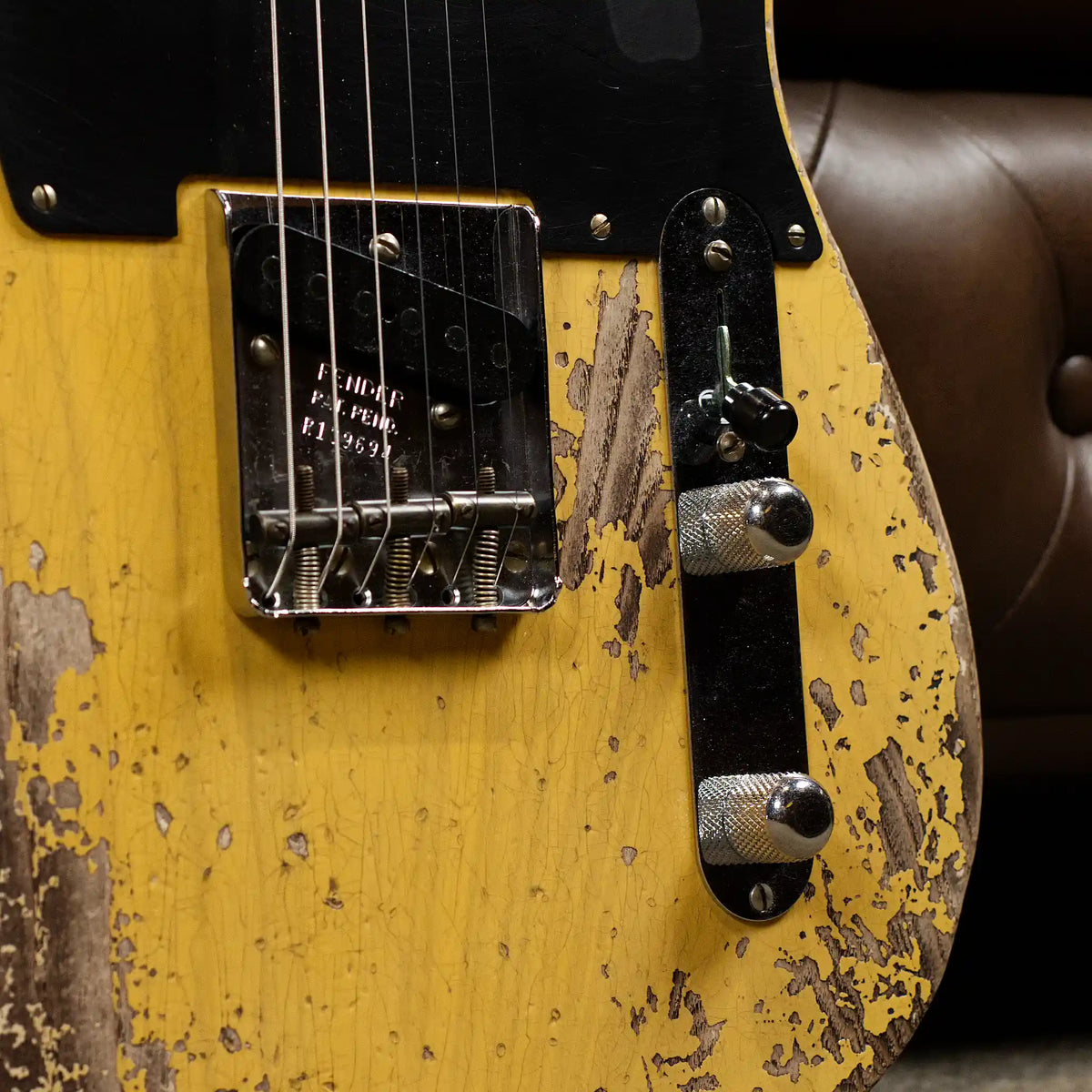 Fender Custom Shop 1952 Telecaster Super Heavy Relic (Aged Nocaster Blonde)