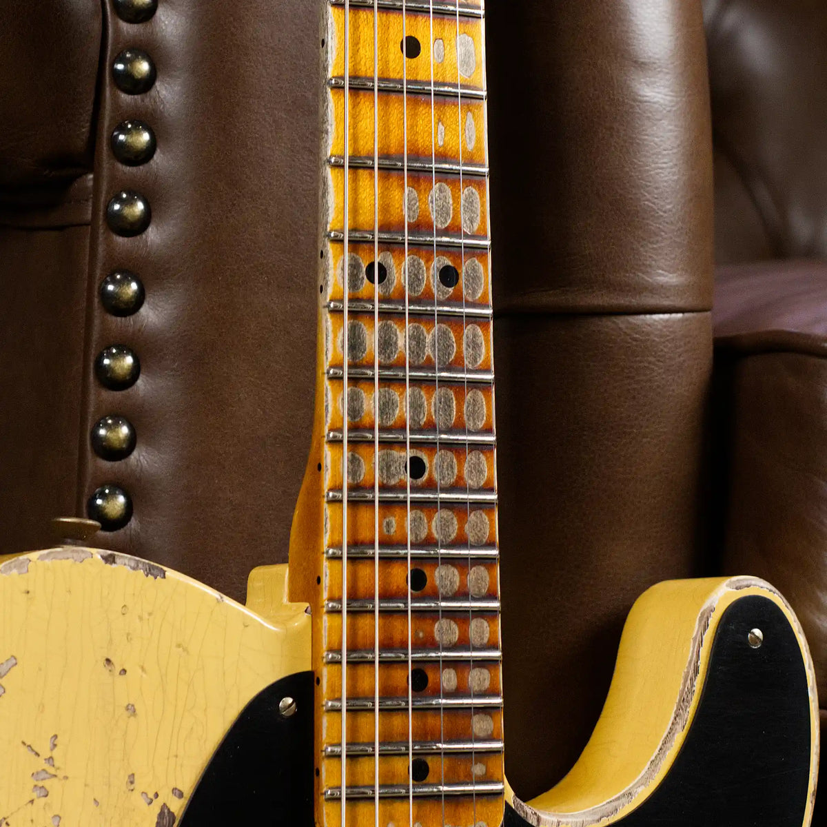 Fender Custom Shop 1952 Telecaster Super Heavy Relic (Aged Nocaster Blonde)