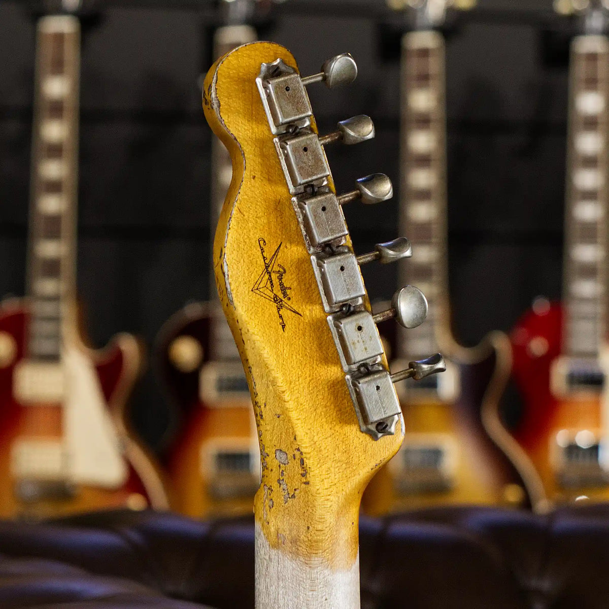 Fender Custom Shop 1952 Telecaster Super Heavy Relic (Aged Nocaster Blonde)