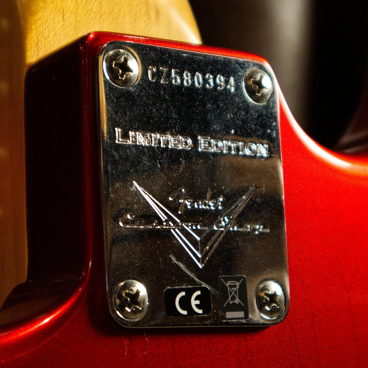 Fender Custom Shop Limited Edition '64/'65 Stratocaster Journeyman Relic w/ Closet Classic Hardware (Faded Aged Candy Apple Red)