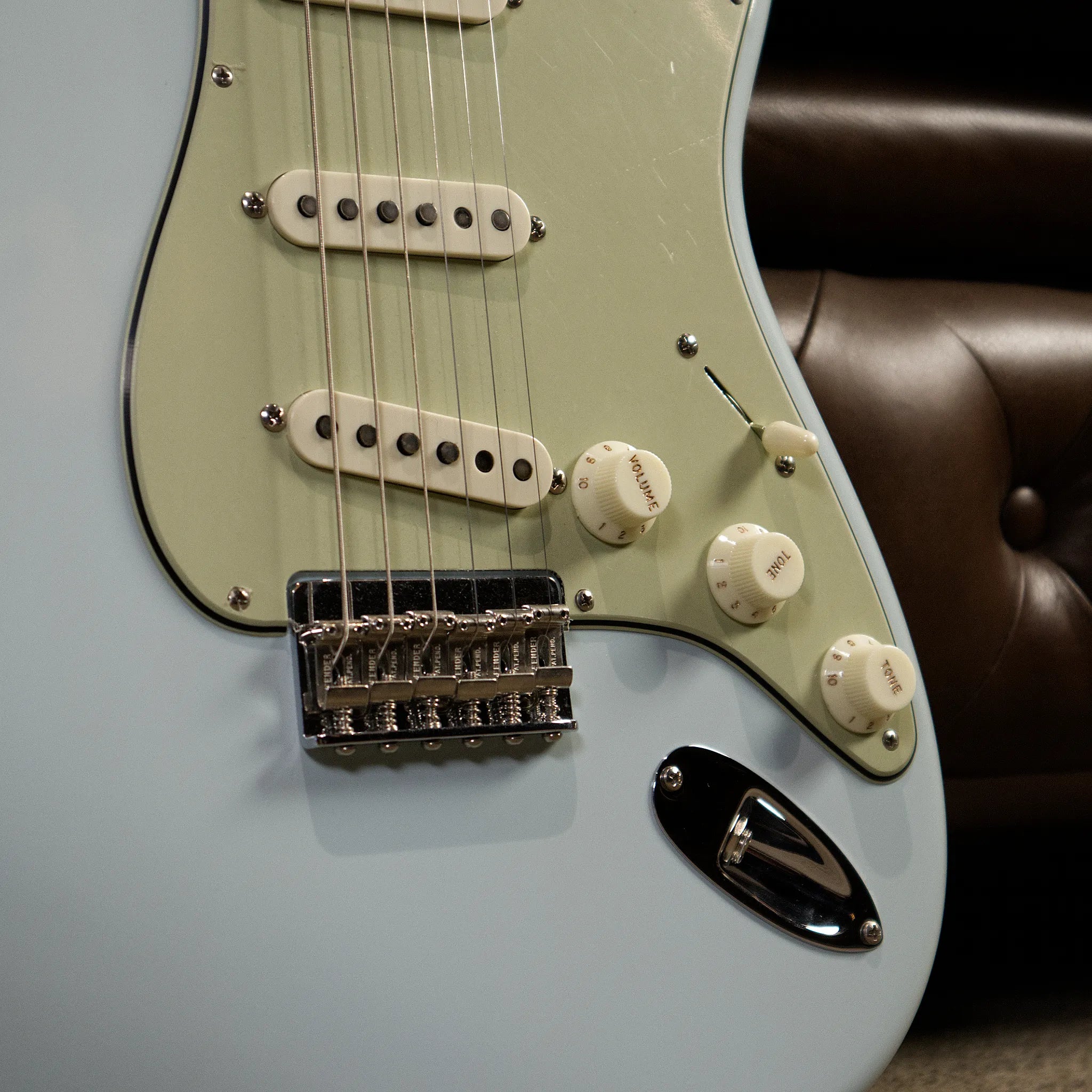 Fender Custom Shop Vintage Custom '59 Hardtail Stratocaster (Faded Aged Sonic Blue)