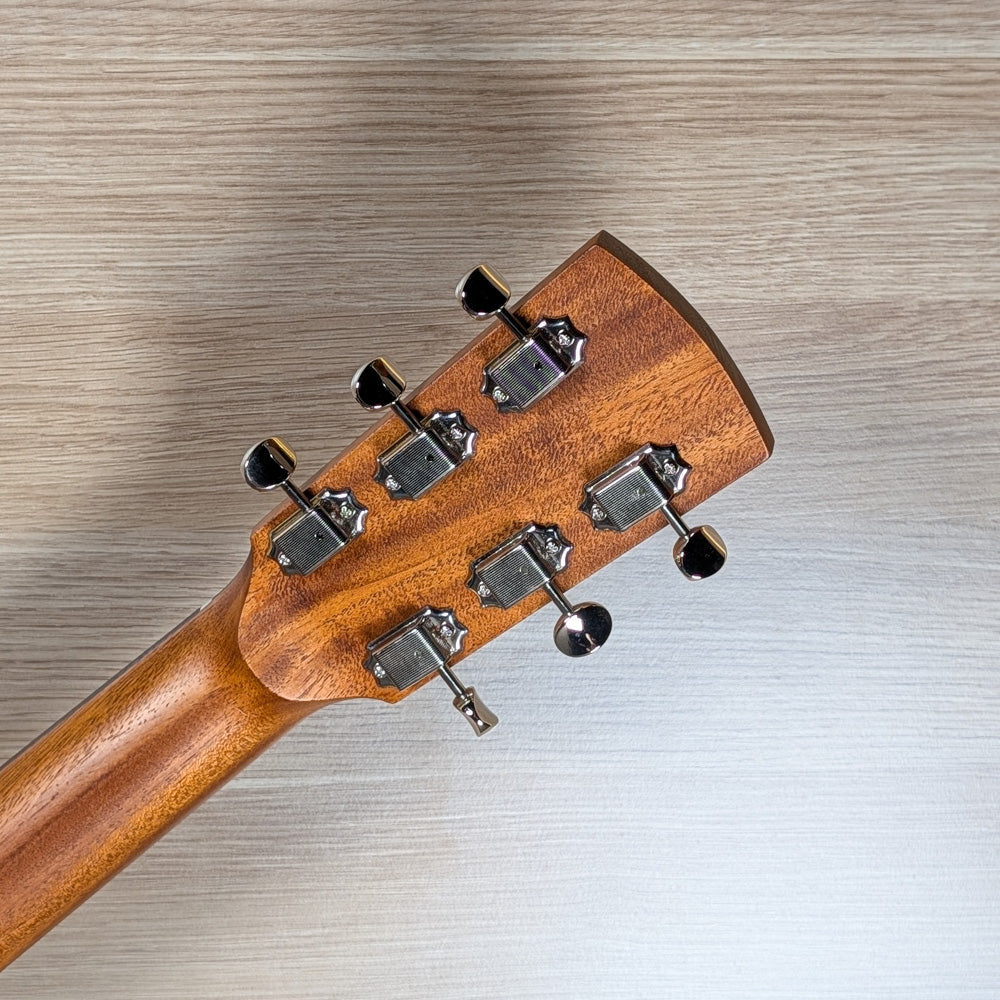 Fenech Vintage Auditorium Acoustic Guitar ; Fenech Vintage Auditorium Acoustic Guitar ; Fenech Vintage Auditorium Acoustic Guitar ; Fenech Vintage Auditorium Acoustic Guitar