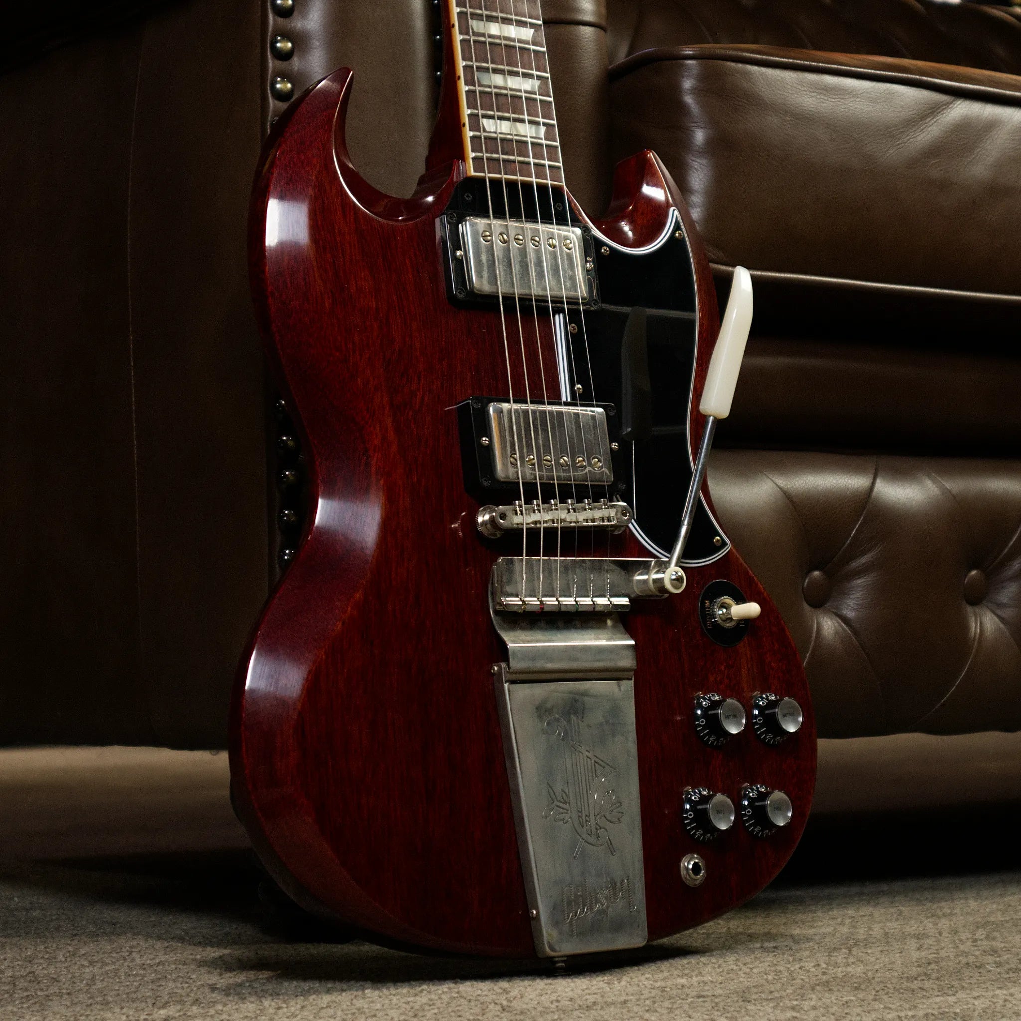 Gibson Custom Shop 1964 SG Standard Reissue Maestro Vibrola VOS (Cherry Red)