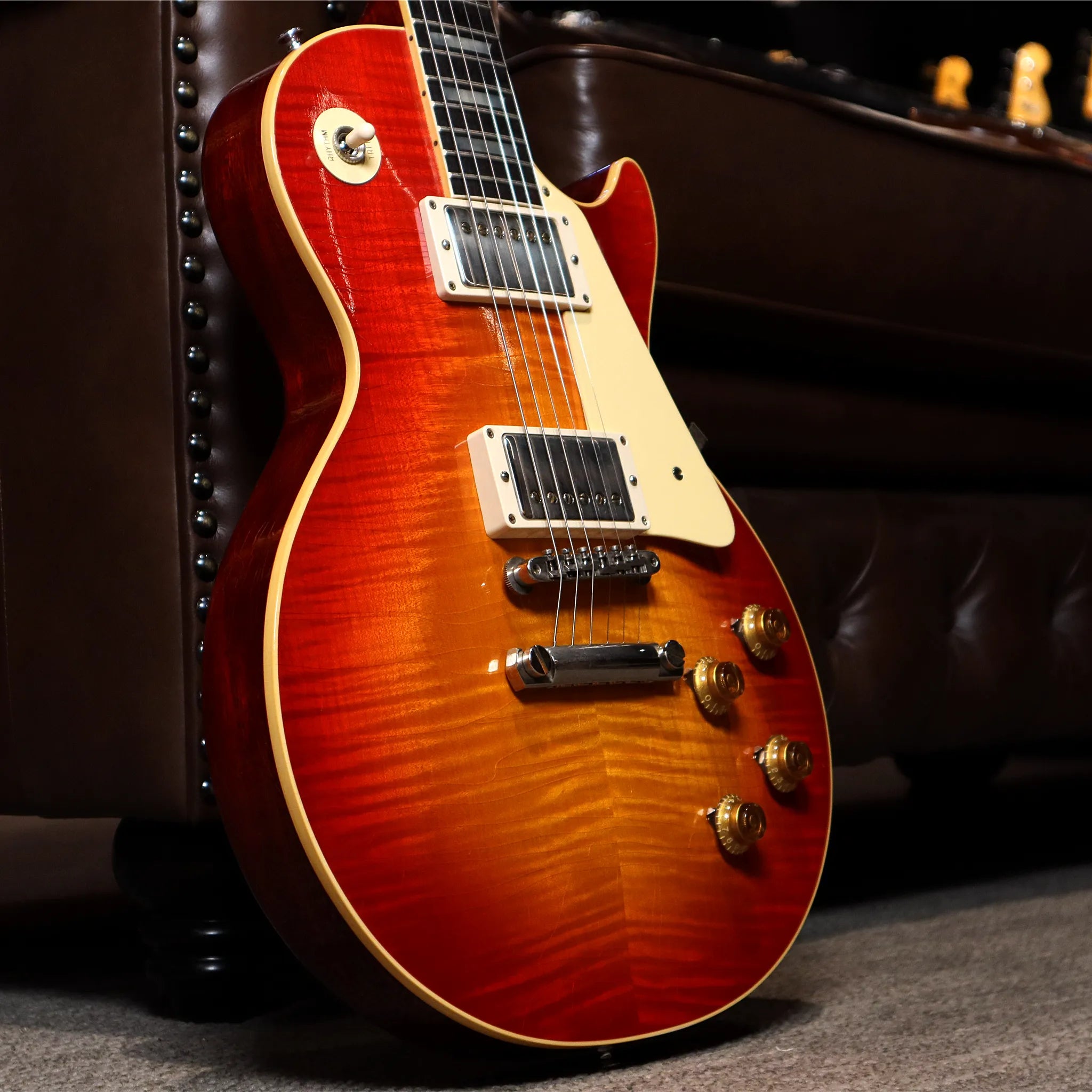 Gibson Custom Shop Murphy Lab 1959 Les Paul Standard Ultra Light Aged (Sunrise Teaburst) Side