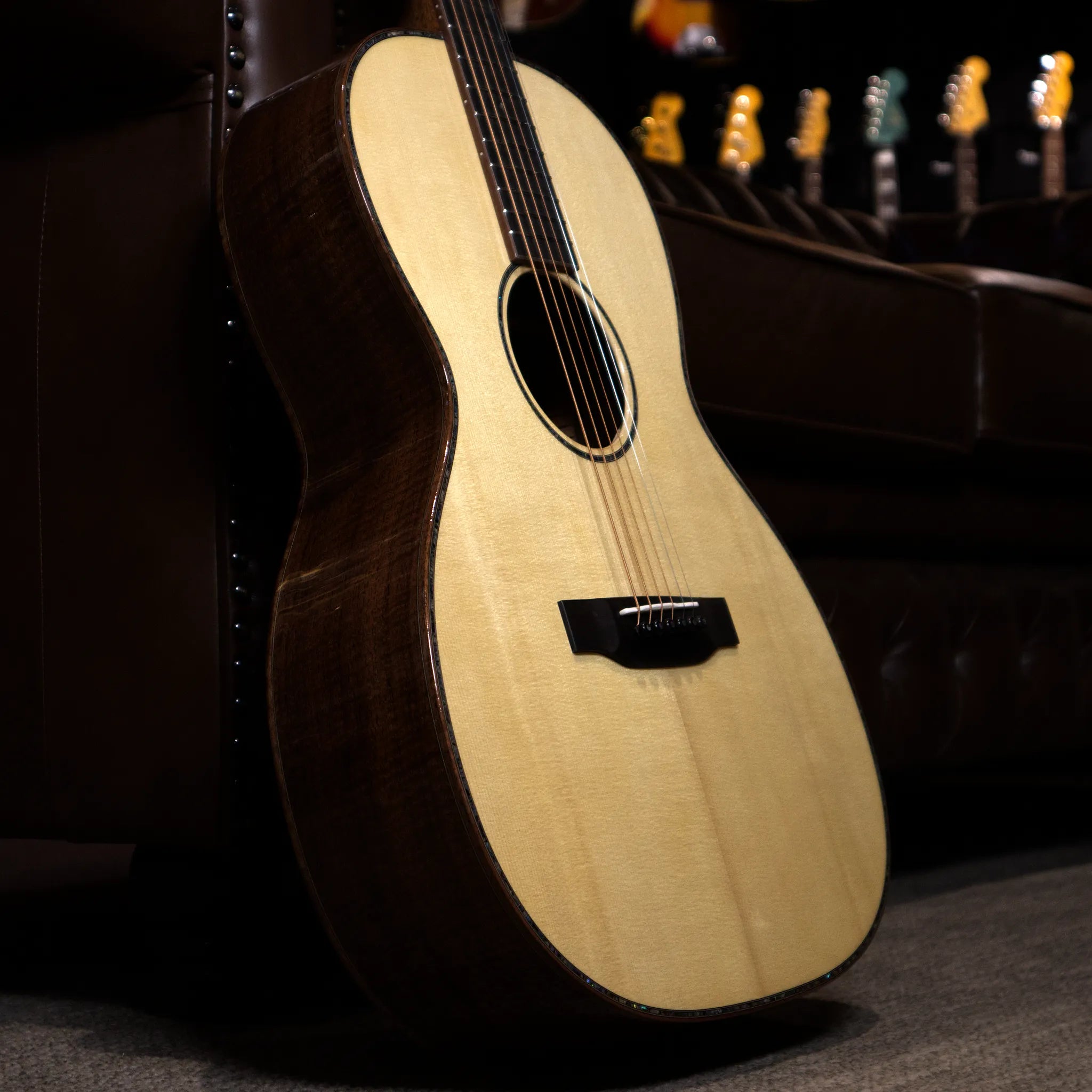 Martin Custom Shop 000-12 Italian Alpine Spruce / Bastogne Walnut Acoustic Guitar