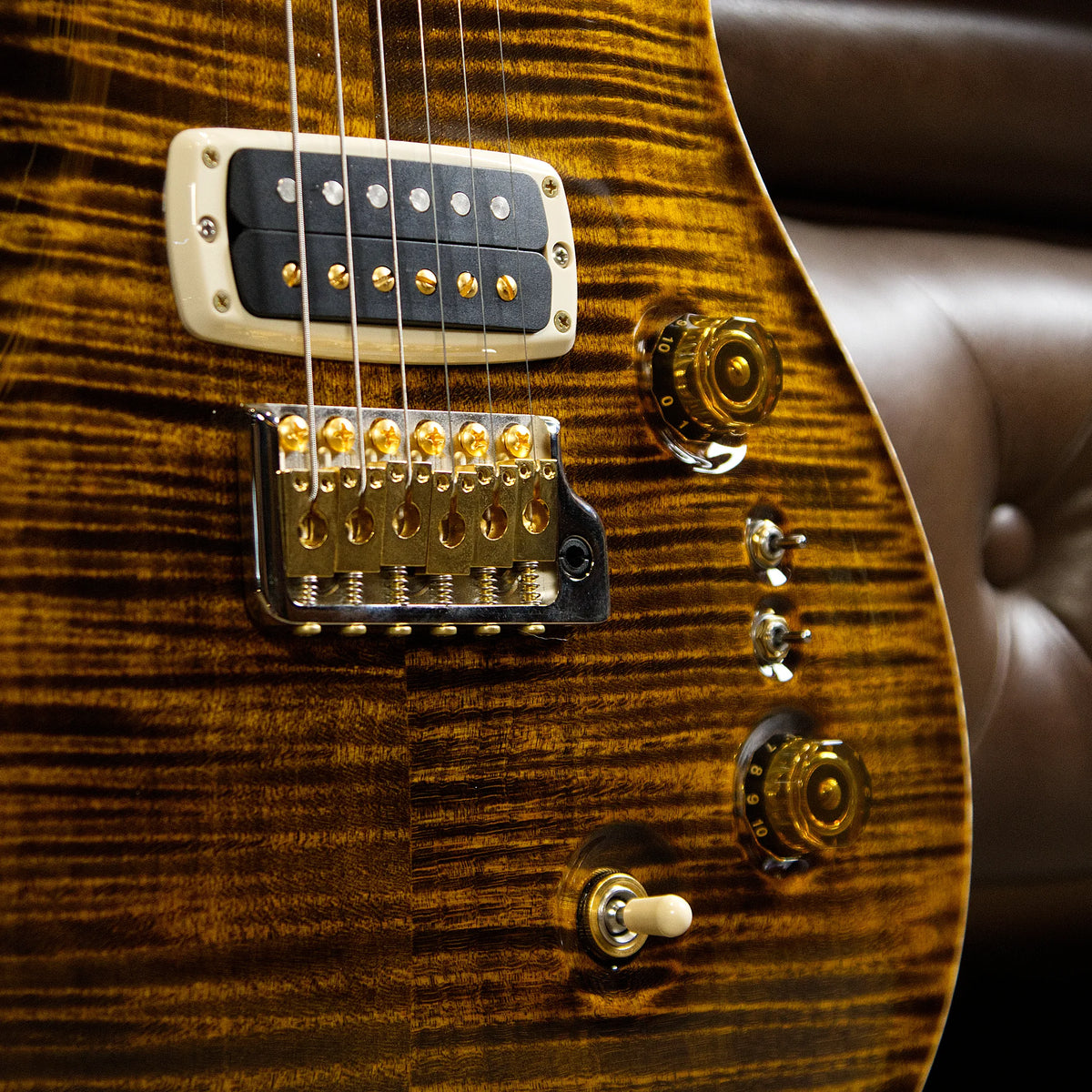 PRS Custom 24-08 (10-Top Yellow Tiger)