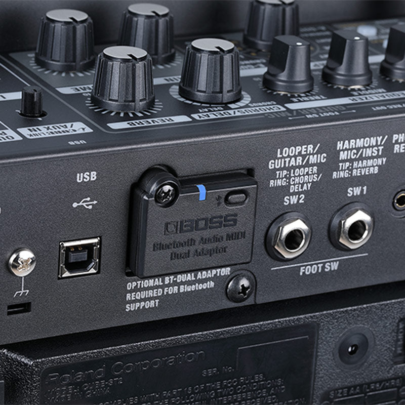 Boss BT-DUAL Bluetooth MIDI Adaptor front ; Boss BT-DUAL Bluetooth MIDI Adaptor