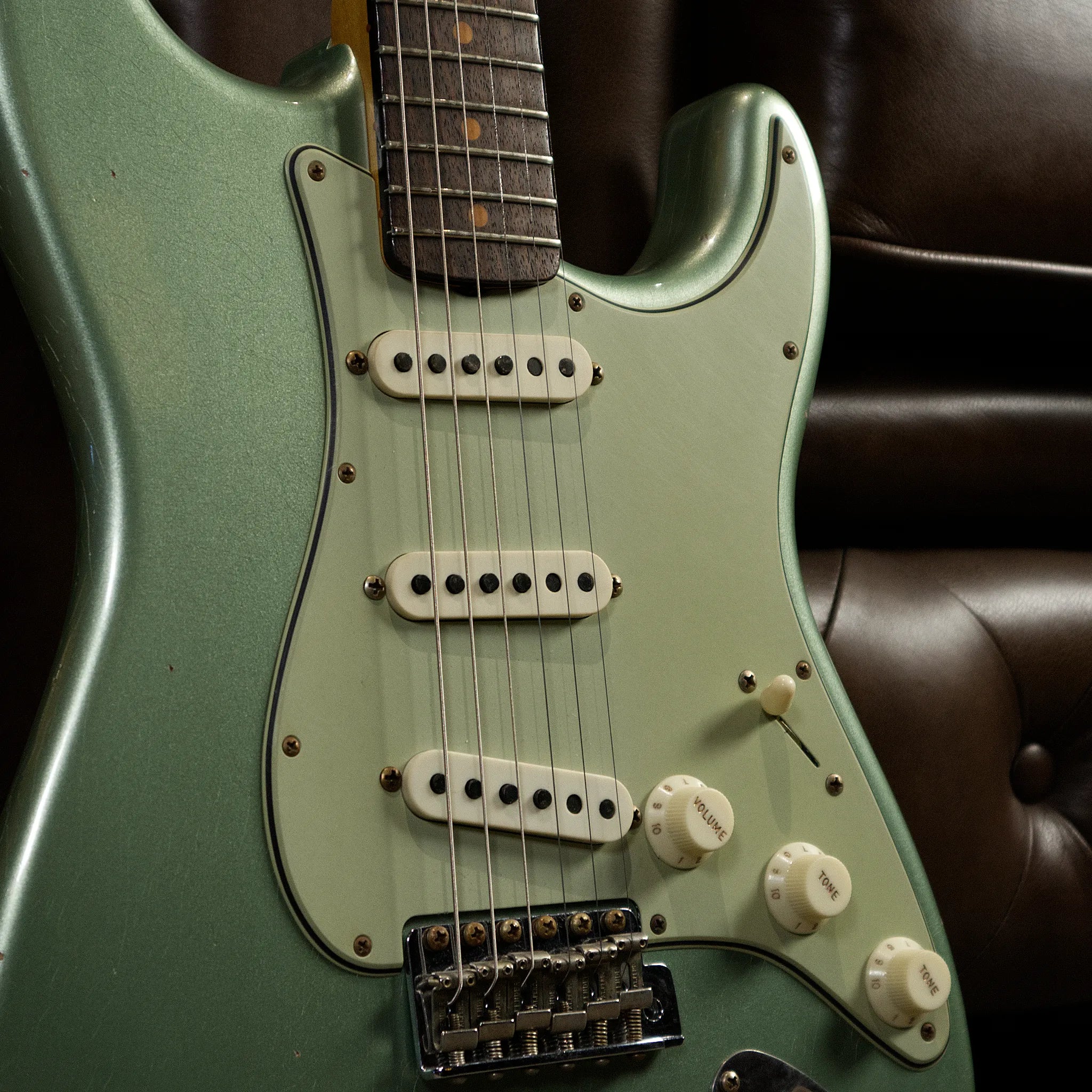 Fender Custom Shop 1959 Stratocaster Journeyman Relic (Faded Aged Sage Green Metallic)