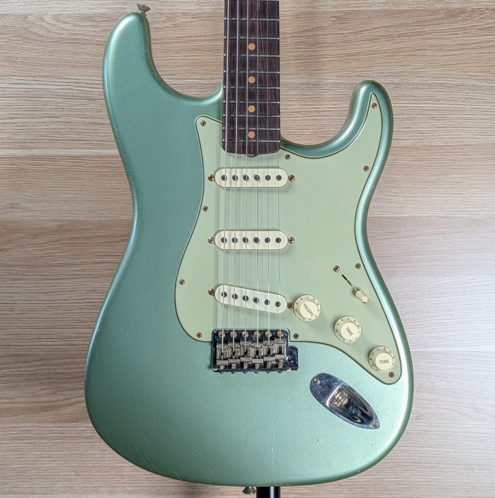 Fender Custom Shop 1959 Stratocaster Journeyman Relic (Faded Aged Sage Green Metallic) ; Fender Custom Shop 1959 Stratocaster Journeyman Relic (Faded Aged Sage Green Metallic) ; Fender Custom Shop 1959 Stratocaster Journeyman Relic (Faded Aged Sage Green Metallic) ; Fender Custom Shop 1959 Stratocaster Journeyman Relic (Faded Aged Sage Green Metallic)