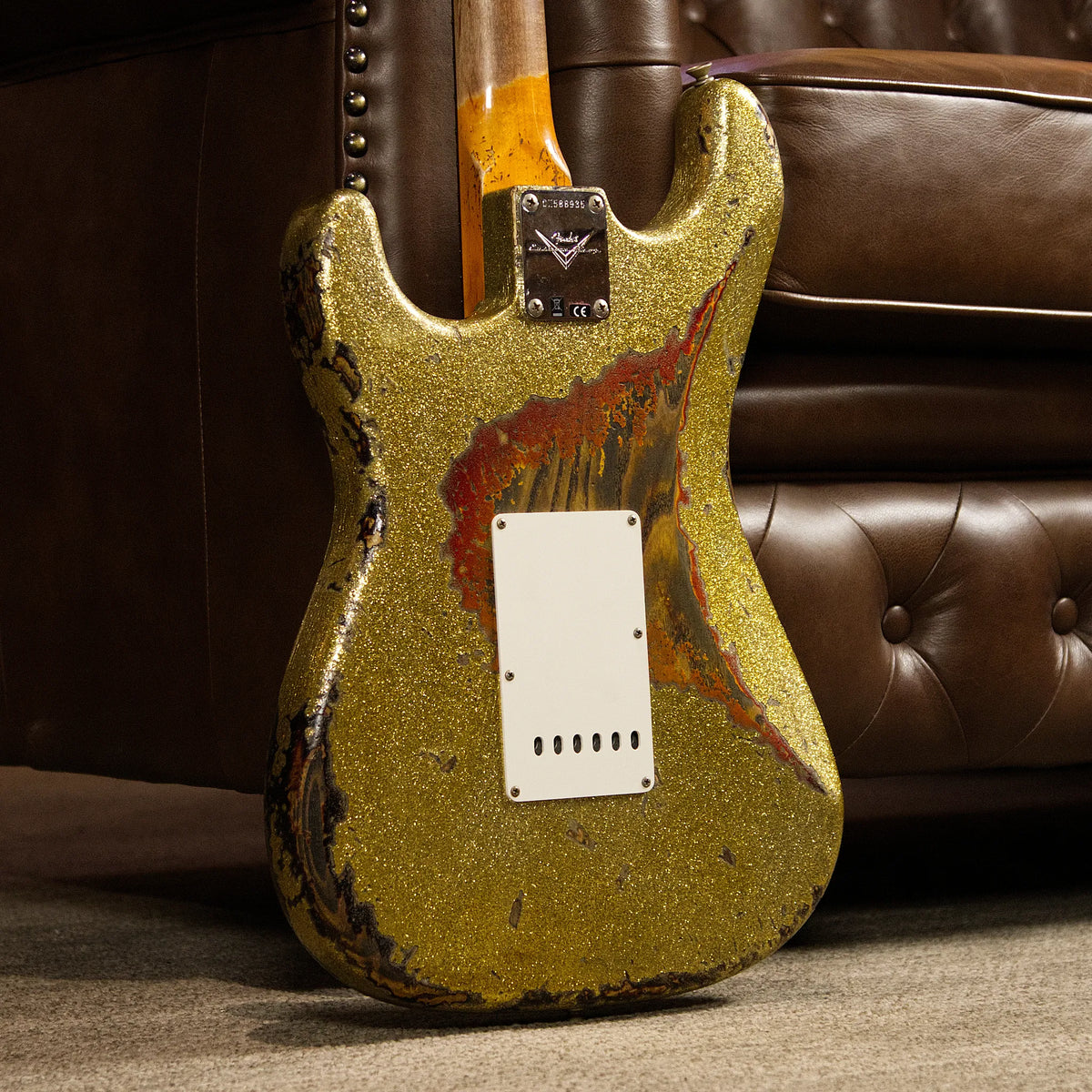 Fender Custom Shop 1961 Stratocaster Super Heavy Relic (Gold Sparkle over 3-Colour Sunburst)