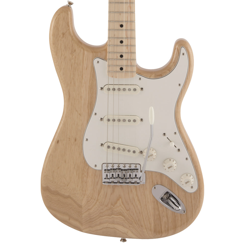 Fender Traditional II '70s Stratocaster Natural Close view ; Fender Traditional II '70s Stratocaster Natural Full view ; Fender Traditional II '70s Stratocaster Natural Back view