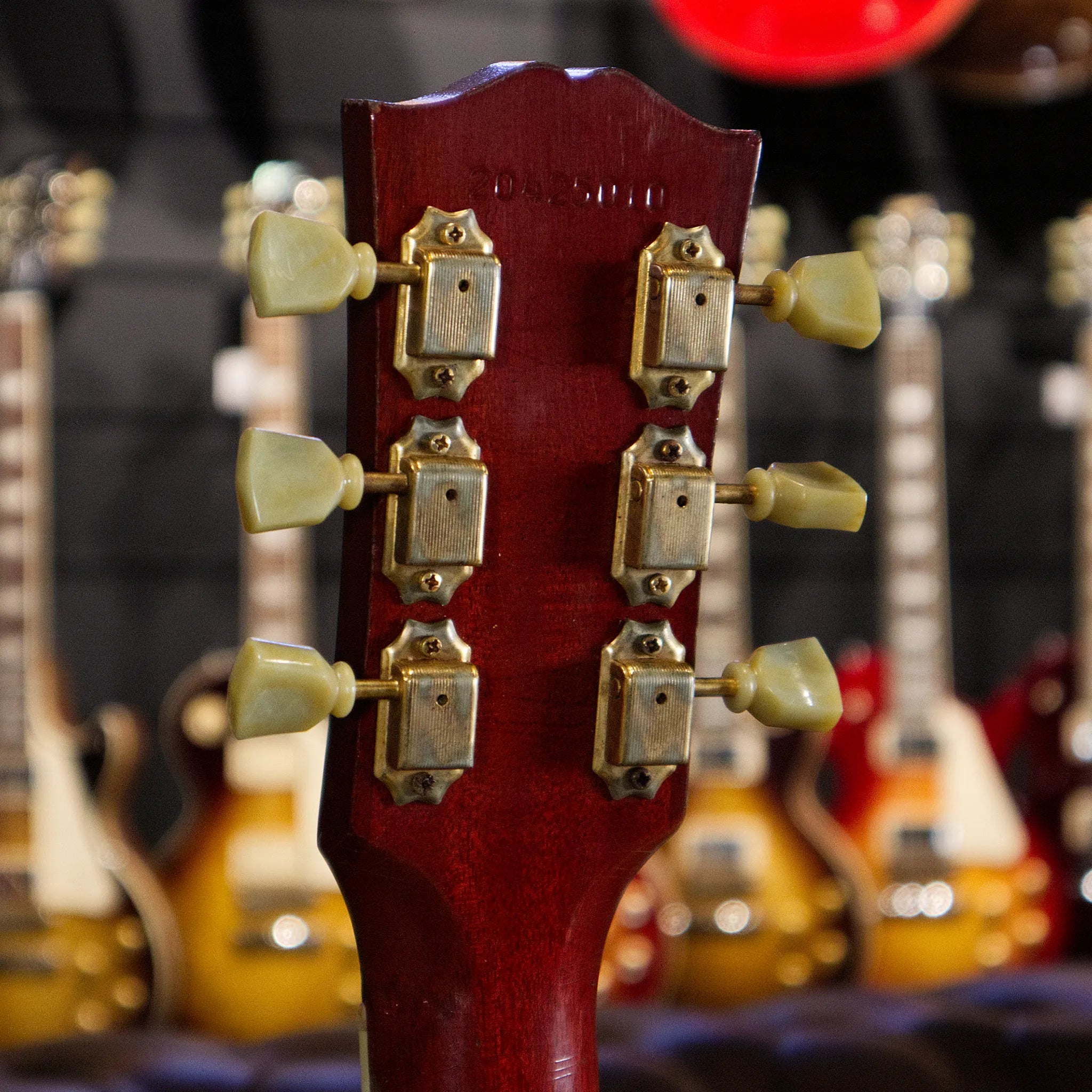 Gibson Custom Shop Murphy Lab 1960 Hummingbird Heavy Aged (Washed Cherry Sunburst)