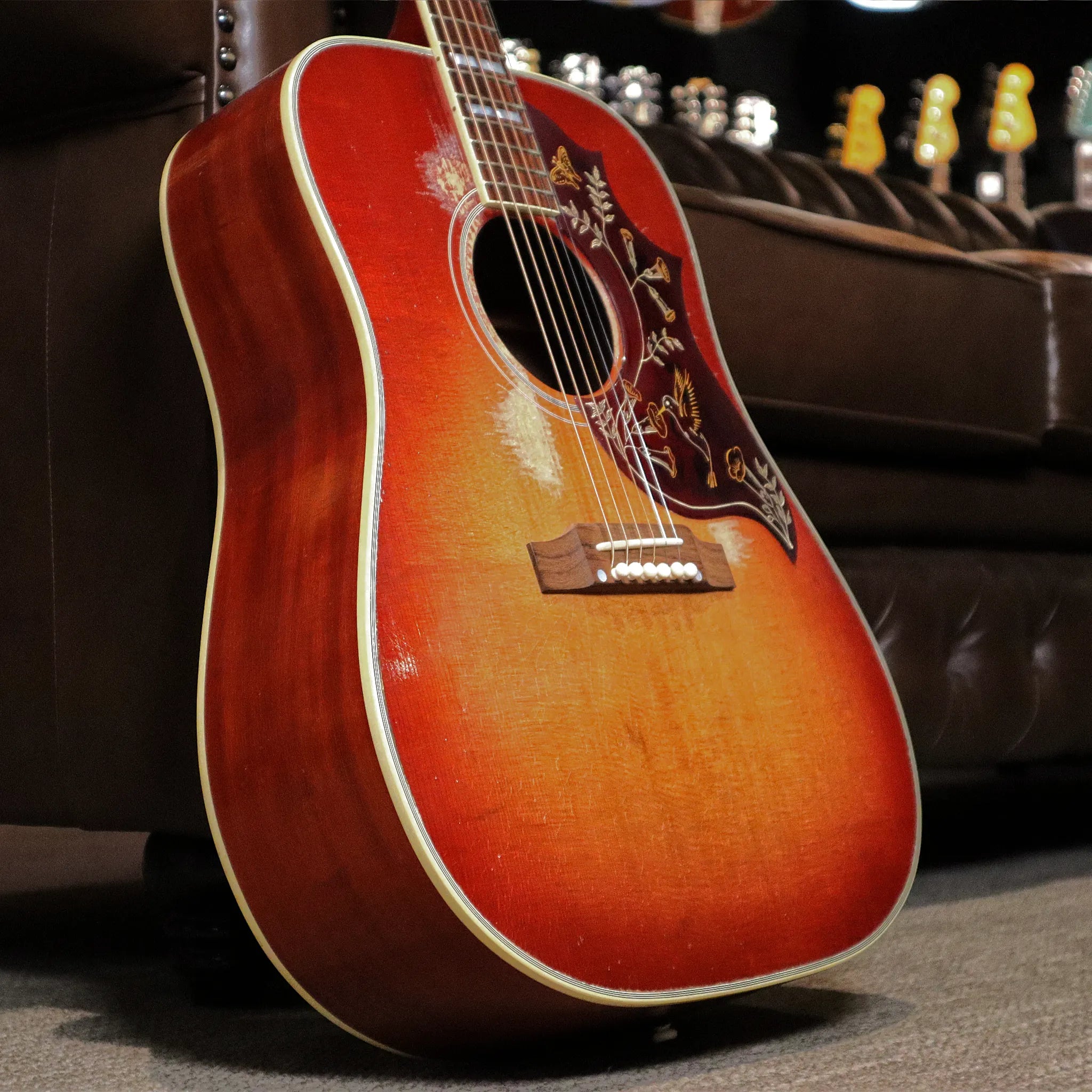 Gibson Custom Shop Murphy Lab 1960 Hummingbird Heavy Aged (Washed Cherry Sunburst) Side