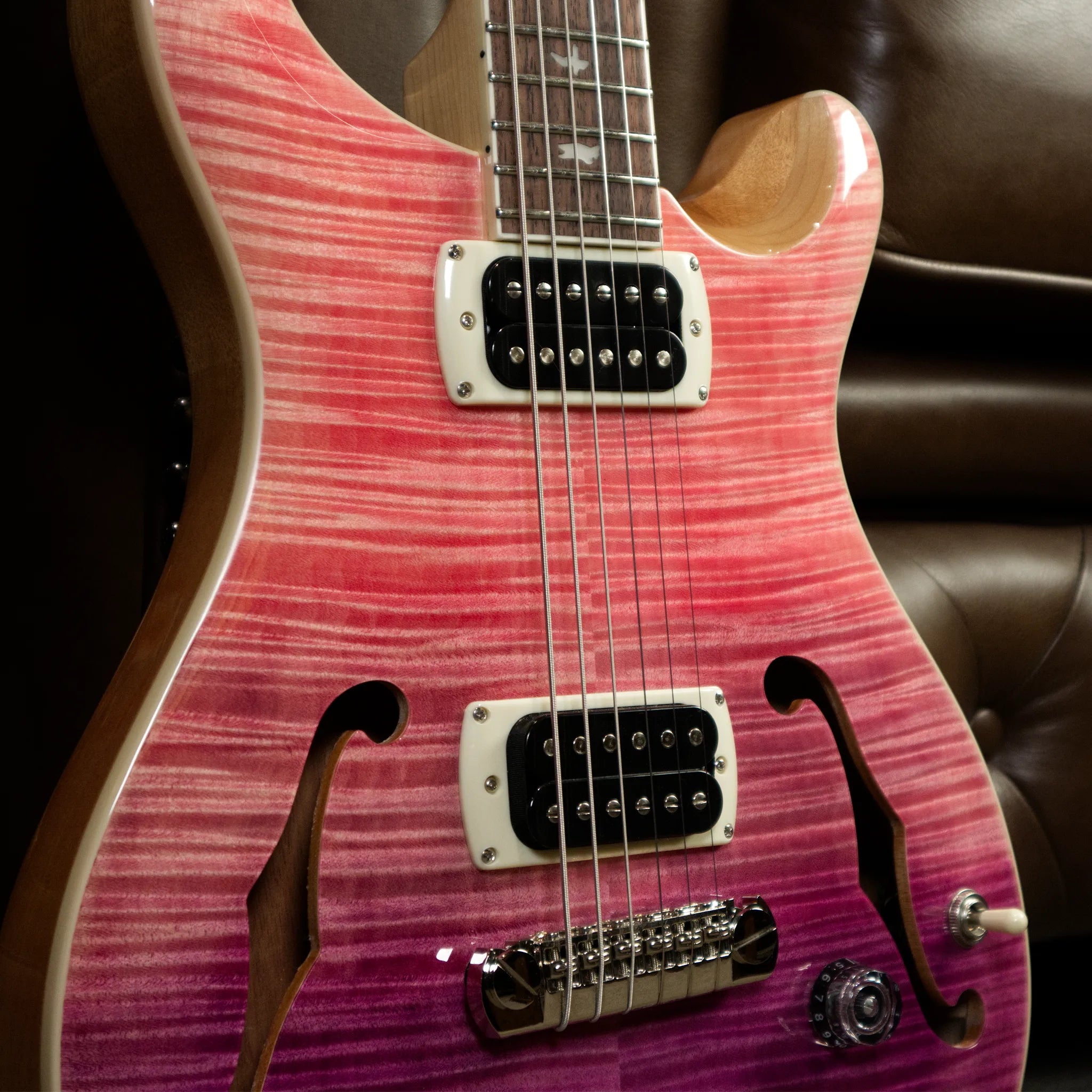 PRS SE Ed Sheeran Hollowbody I Piezo Baritone (Pink Ombre)