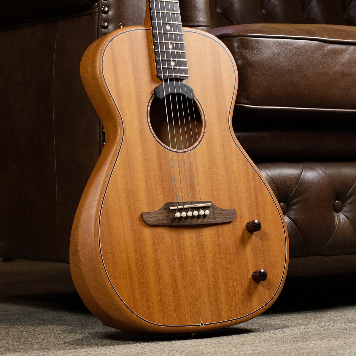 Pre-Owned Fender Highway Series Parlour (All-Mahogany)