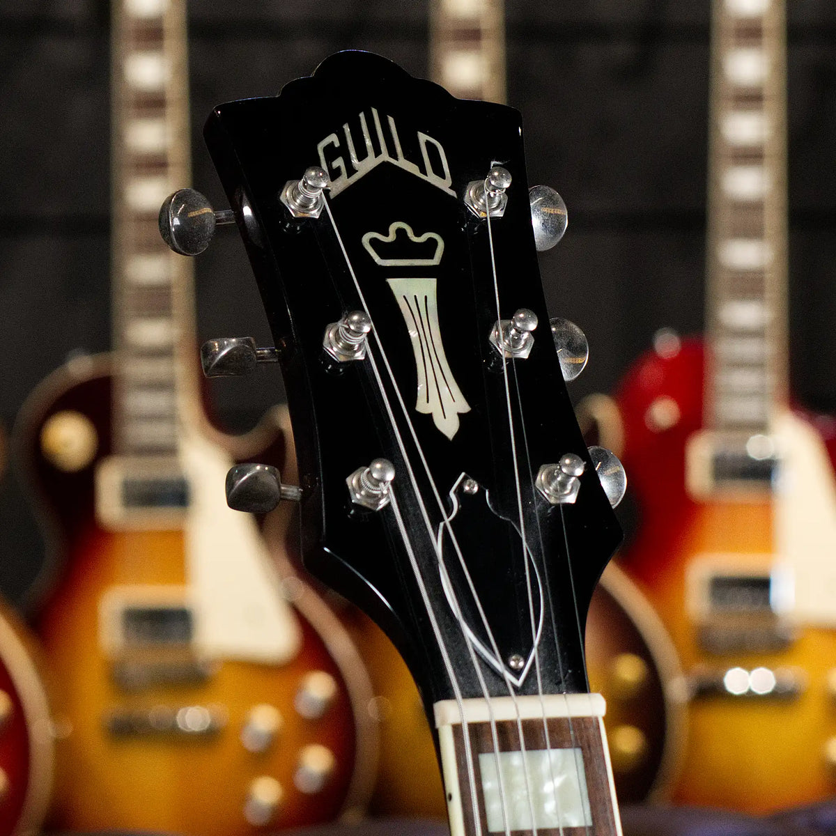 Pre-Owned Guild X-175 Manhattan (Antique Sunburst)